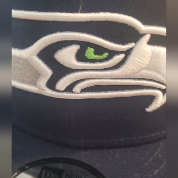 Seattle Seahawks hat - Picture 2 of 5